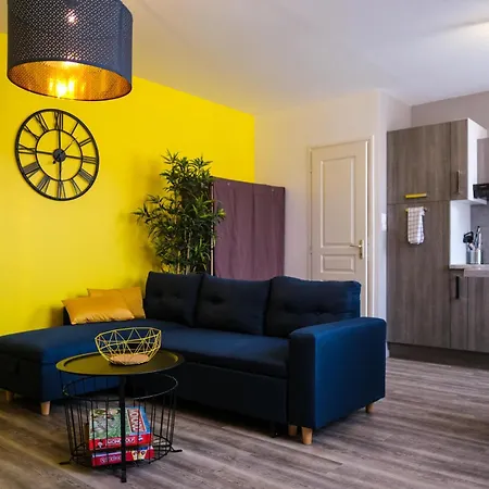 Appartement - Parking Prive Gratuit, Proche Centre-Ville Et Gare De Saint-Omer Saint-Omer (Pas-de-Calais) Habitación foto