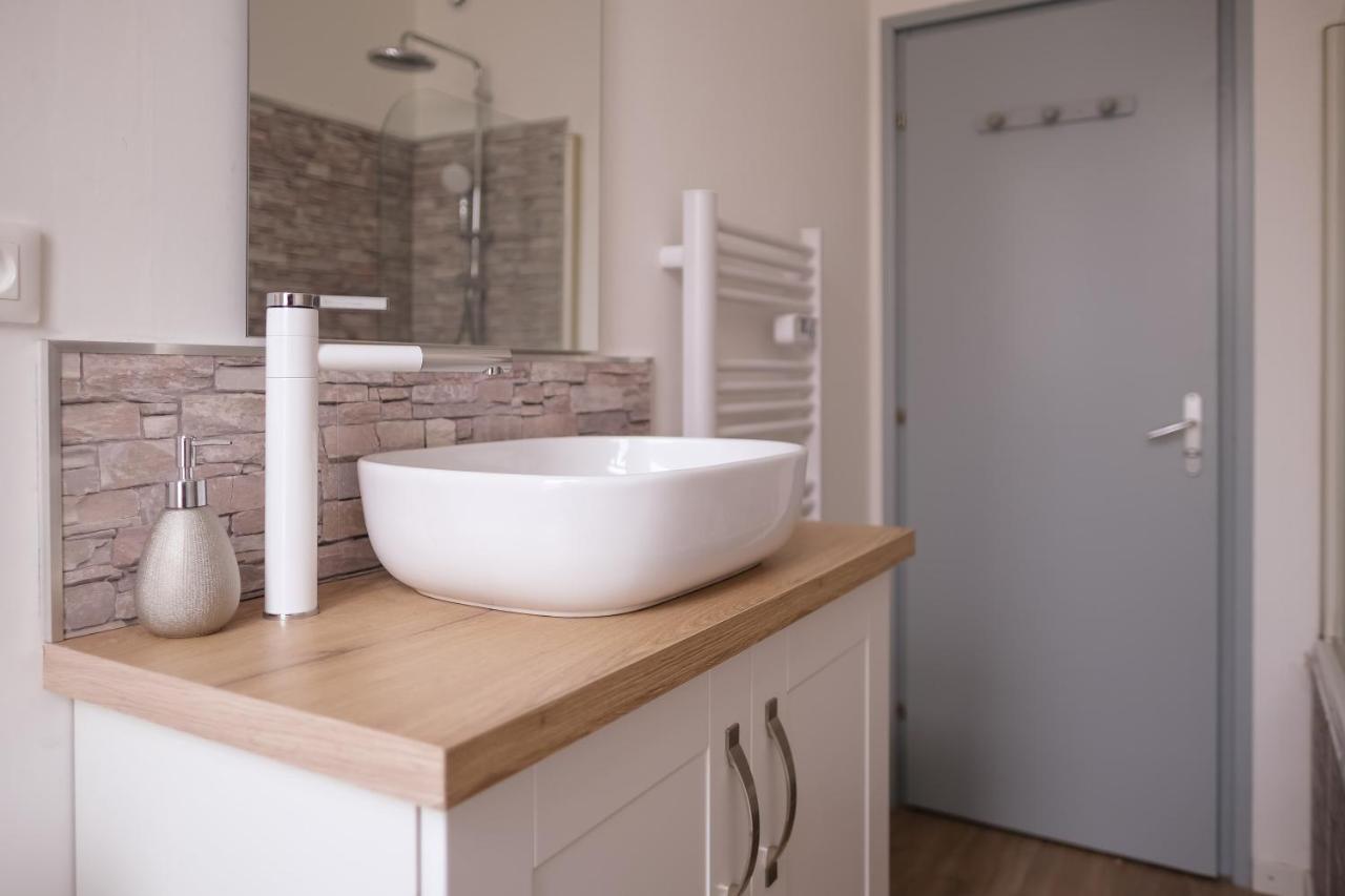 Appartement - Parking Prive Gratuit, Proche Centre-Ville Et Gare De Saint-Omer